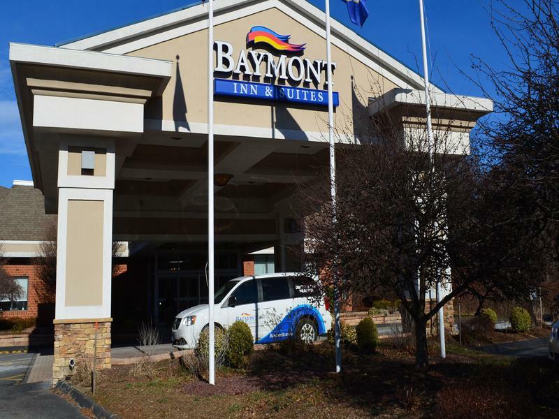 Baymont By Wyndham East Windsor Bradley Airport Exterior foto
